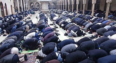 Şanlıurfa'da bayram namazı coşkusu