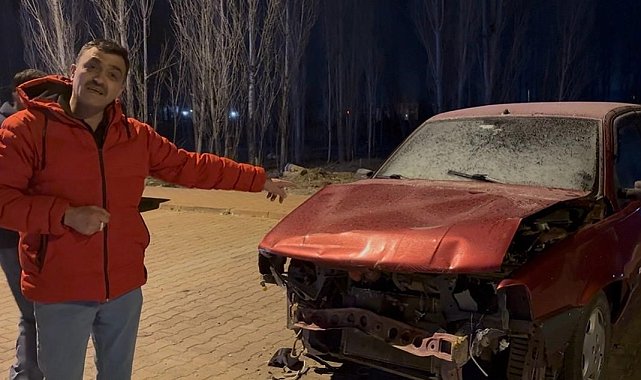 Sattığı otomobilin parasını beklerken, kazalı haliyle karşılaştı