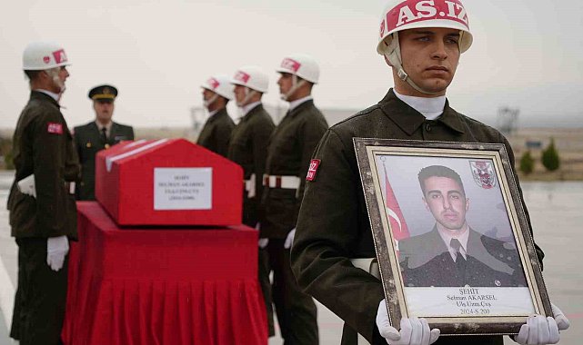 Şehit Akarsel'in naaşı memleketine uğurlandı