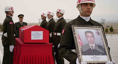 Şehit Akarsel'in naaşı memleketine uğurlandı