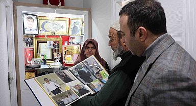 Şehit babası oğlundan kalan koleksiyona gözü gibi bakıyor