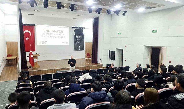 Selçuk'ta lise öğrencilerine güvenli internet semineri