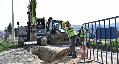 Selendi'de iki mahallenin daha altyapı sorunu tarih oluyor
