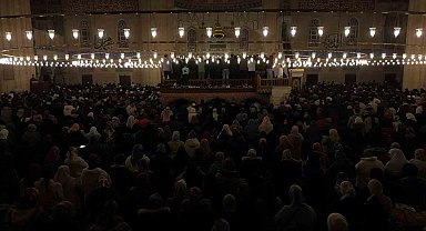 Selimiye Camii Kadir Gecesi'nde doldu taştı