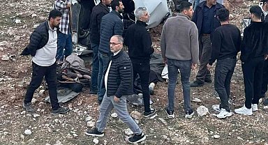 Siirt'te devrilen otomobil hurdaya döndü: 3 ağır yaralı