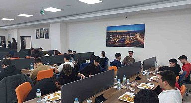 Sincanlı gençlerin ders durağı: Millet kıraathaneleri