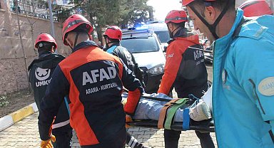 Şırnak'ta deprem tatbikatı gerçeğini aratmadı