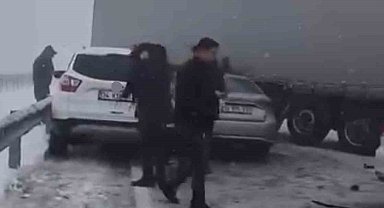 Siverek-Diyarbakır karayolunda zincirleme kaza: Yol trafiğe kapandı