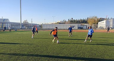 Söğütspor, lider Kahraman Kazan Belediyespor'a hazırlanıyor