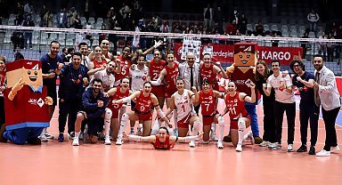 Sultanlar Ligi: Aras Kargo: 3 - Nilüfer Belediyespor: 1