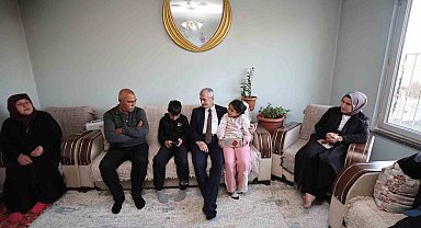 Tahmazoğlu, evlere misafir oluyor