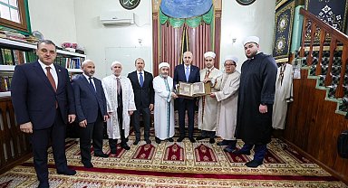 TBMM Başkanı Kurtulmuş'tan Bükreş'te Carol-Hunchiar Camii'ne ziyaret