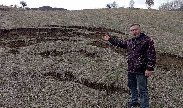 Tokat'ta yağış sonrası heyelan tarlayı kullanılamaz hale getirdi