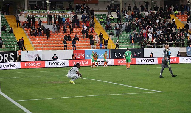 Trendyol Süper Lig: Corendon Alanyaspor: 5 - Kocaelispor: 0