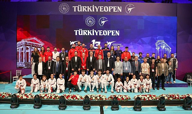 Türk sporculardan, 13. Uluslararası Türkiye Açık Taekwondo Turnuvası'nda 262 madalya