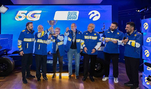 Turkcell'den Yaşlılara Saygı Haftası'na özel 'Dijital Bahar Büyük Yarış' etkinliği