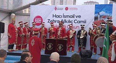 Ümraniye'de Hacı İsmail ve Zehra Alkılıç Camii dualarla ibadete açıldı