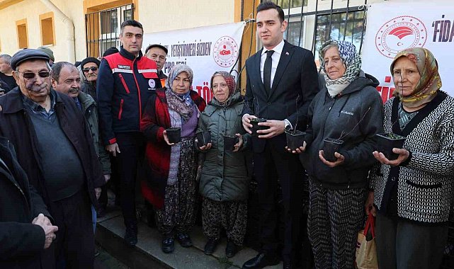 Üreticilere ücretsiz fidan dağıtımı yapıldı