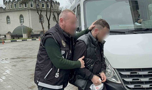 Uyuşturucu satarken suçüstü yakalandı