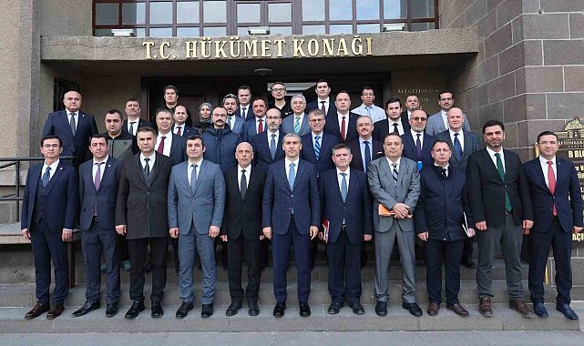 Vali Aktaş: "Amacımız el birliğiyle kentimizi en iyi yerlere getirmek"