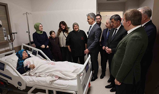 Vali Aydoğdu'dan hastalara ziyaret