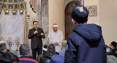 Vali Musa Işın, "Maarifin Kalbinde Ramazan" programında öğrencilerle Ulu Camii'nde buluştu