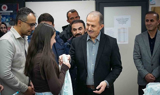 Vali Taşyapan'dan Diyanet Gençlik Etüt Merkezi'ne ziyaret