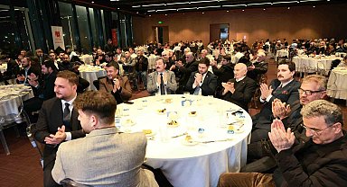 Vali Tavlı'dan iftar programında anlamlı mesaj: "Nice Kızılelmalarla buluşmak dileğiyle"