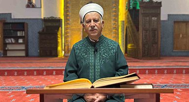 Van'da vatandaşlar itikaf sünneti için camilere kapandı