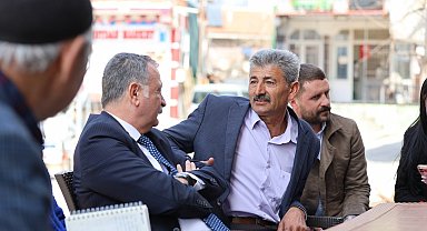 Vatandaşların talepleri dinlenip çözüm üretiliyor