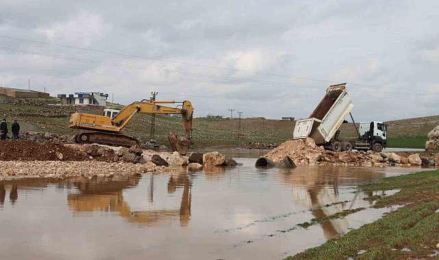 Viranşehir'de selin yaraları sarılıyor