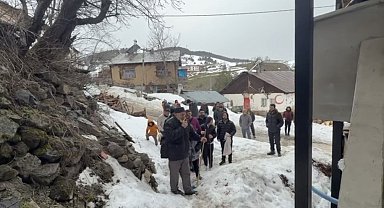 Yaşlılar anlattı, gençler oynadı: Asırlık saya oyunu yeniden sahnelendi