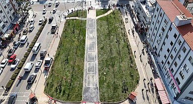 Yıkılan işhanı alanında çevre düzenlemesi tamamlandı