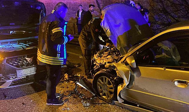 Yola dökülen sıvı kazaya sebep oldu: 3 yaralı