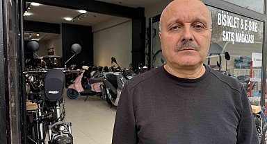 2 bin 600 dolara 'eski' deyip 44 buçuk yerine 40 TL'den bozmaya çalıştılar