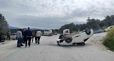80 yaşındaki sürücü takla atan araçtan sağ çıktı