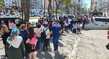 Adana'da 100 TL'lik ürün izdihamı