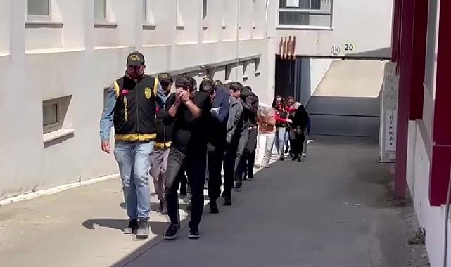 Adana'da fuhuş baskını: 12 tutuklama, 9 kadın kurtarıldı