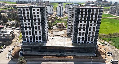 Adana'da şiddetli yağış şantiyeleri vururken, Bakız İnşaat'ın altyapısının farkı tekrardan dikkat çekti