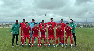 Adil Sani Konukoğlu Spor Lisesi Gençler A Kız Futbol Takımı Türkiye finallerinde