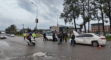 Adıyaman'da dört araç bir birine girdi