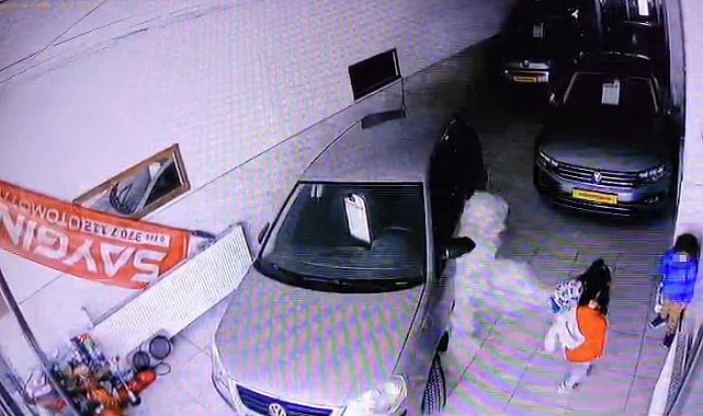 Afacanların yangın tüpüyle oyunu işyeri sahibini korkuttu