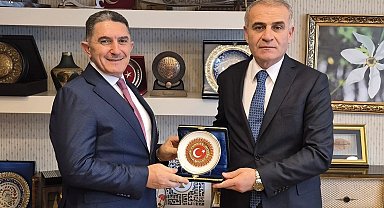 Ağrı Milletvekili Çelebi'den İrfan Fidan'a tebrik ziyareti