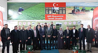 Ağrı'da 44 ton sertifikalı yonca tohumu dağıtıldı