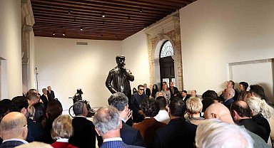 Ahmet Güneştekin'in "Sessizlik" Sergisi