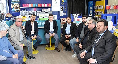 AK Parti Kula'da Mahalle Başkanları Toplantısı gerçekleştirildi