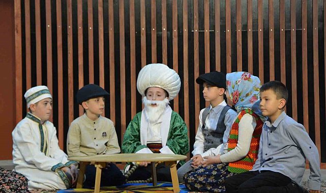 Alkışlar minik oyuncular için yükseldi
