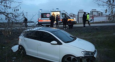 Alkollü sürücü kaza yaptı, yakınları gazetecileri tehdit etti