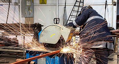 Antalya Büyükşehir Belediyesi kent mobilyalarını kendi atölyelerinde üretiyor