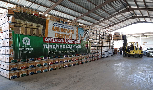 Antalya Büyükşehir'den arıcılara kovan desteği